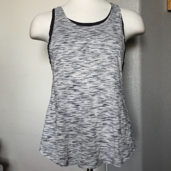 Lululemon on Track Tank Top - Picture 6 of 10